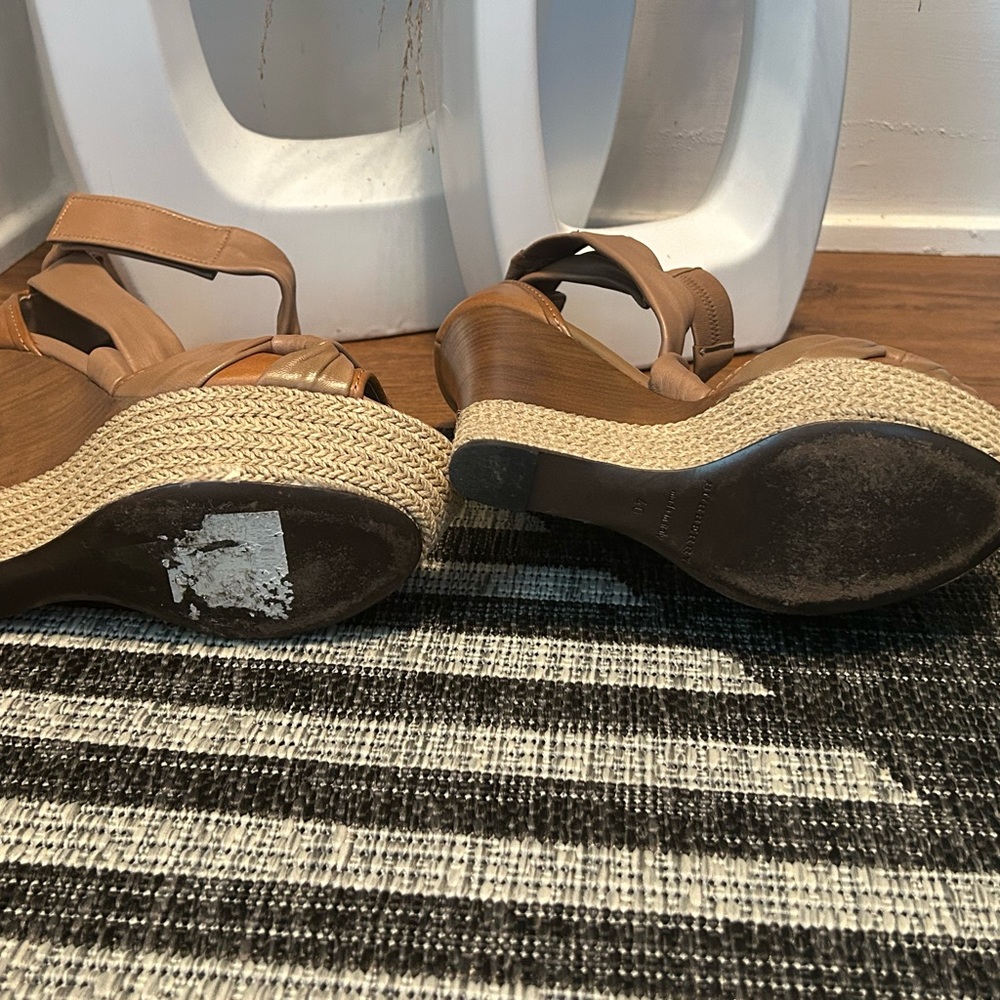 Burberry Tan Wedge Sandals - Picture 5 of 5